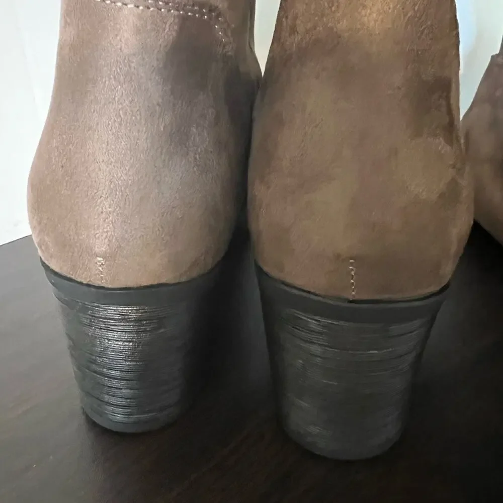 JOURNEE COLLECTION WOMENS TALL BOOT SIZE 11WC! NEW!!